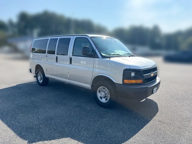 Used 2017 Chevrolet Express 2500 LS RWD image 2