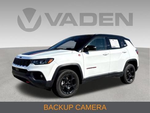Used 2023 Jeep Compass Trailhawk AWD/4WD image 3