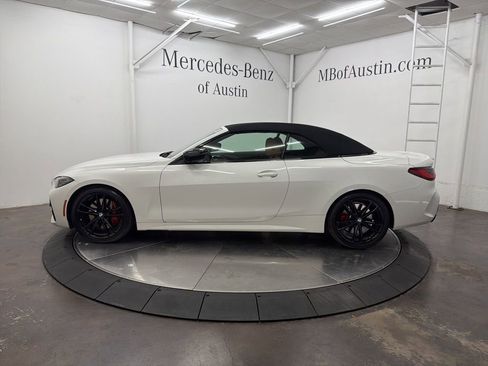 Used 2023 BMW M440i Convertible w/ Premium Package image 4