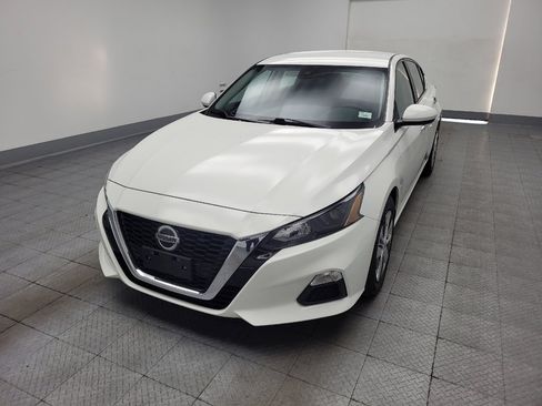Used 2022 Nissan Altima 2.5 S FWD image 15