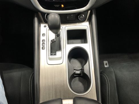 Used 2018 Nissan Murano S image 19