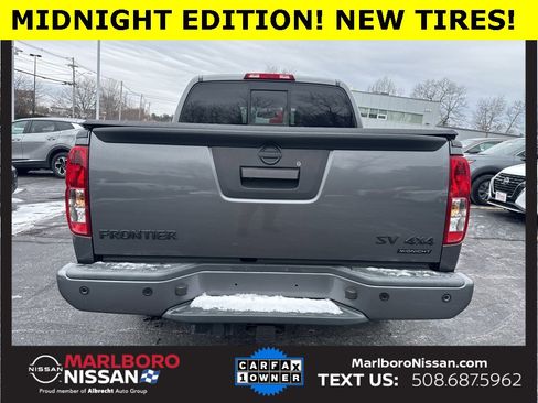 Certified 2020 Nissan Frontier SV w/ Midnight Edition Floor Mats image 6