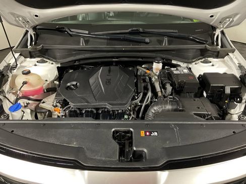 Used 2023 Kia Sportage EX image 8