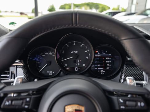 Certified 2024 Porsche Macan GTS AWD/4WD image 28