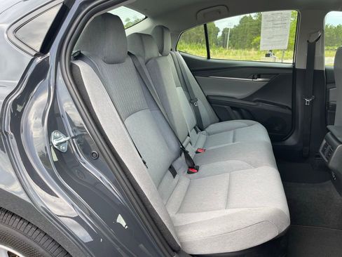 Used 2026 Toyota Camry LE FWD image 41