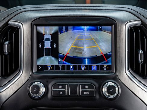 Used 2023 GMC Sierra 2500 Denali w/ Denali Black Diamond Edition AWD/4WD image 24