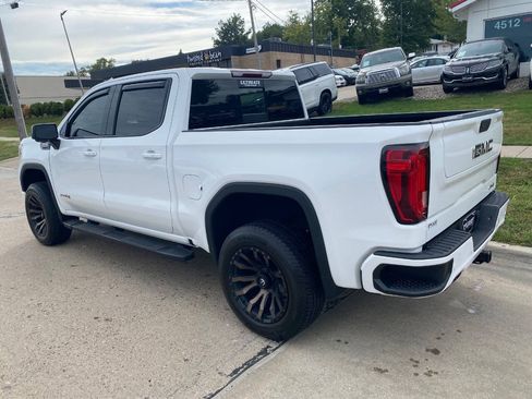 Used 2020 GMC Sierra 1500 AT4 w/ AT4 Premium Package AWD/4WD image 3
