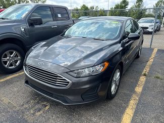Used 2019 Ford Fusion SE FWD video 2