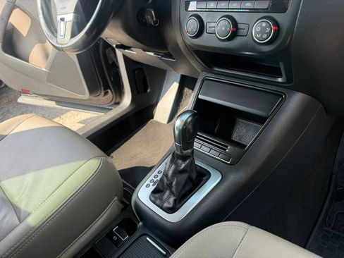 Used 2013 Volkswagen Tiguan S FWD image 26