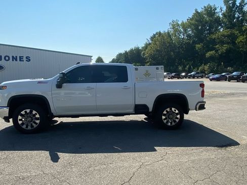 Used 2026 Chevrolet Silverado 2500 LT w/ All Star Edition AWD/4WD image 8