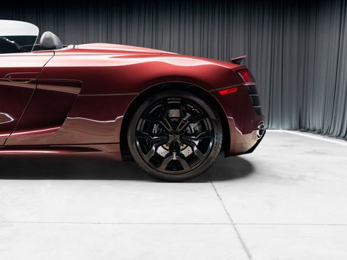 Used 2011 Audi R8 V10 AWD/4WD image 42