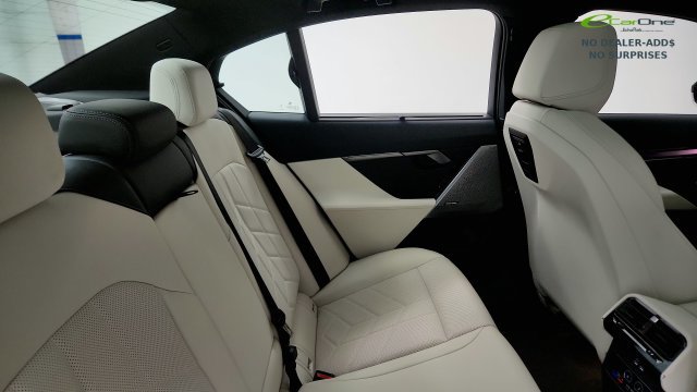 Used 2026 BMW i5 eDrive40 AWD/4WD image 38