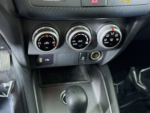 Used 2024 Mitsubishi Outlander Sport 2.0 S image 7