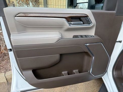 Used 2024 GMC Sierra 2500 SLE w/ SLE Convenience Package image 8