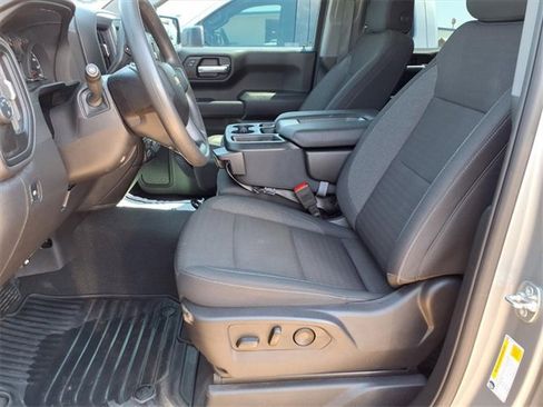 Used 2025 Chevrolet Silverado 1500 Custom image 7