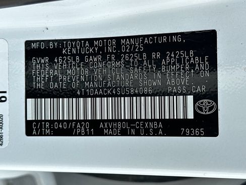 Used 2025 Toyota Camry LE FWD image 31
