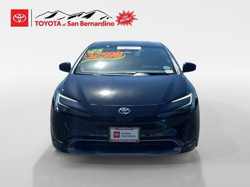 Certified 2025 Toyota Prius XLE image 8