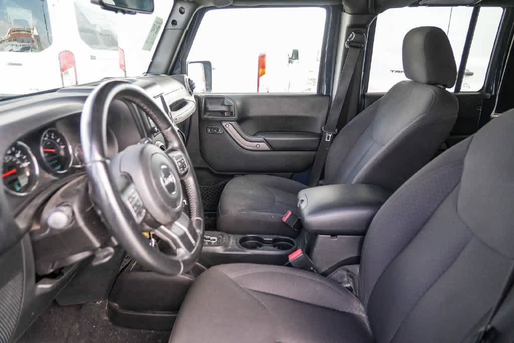 Used 2016 Jeep Wrangler Unlimited Sport AWD/4WD image 17