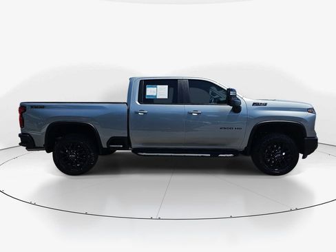 Used 2025 Chevrolet Silverado 2500 LT w/ Trail Boss Package AWD/4WD image 5