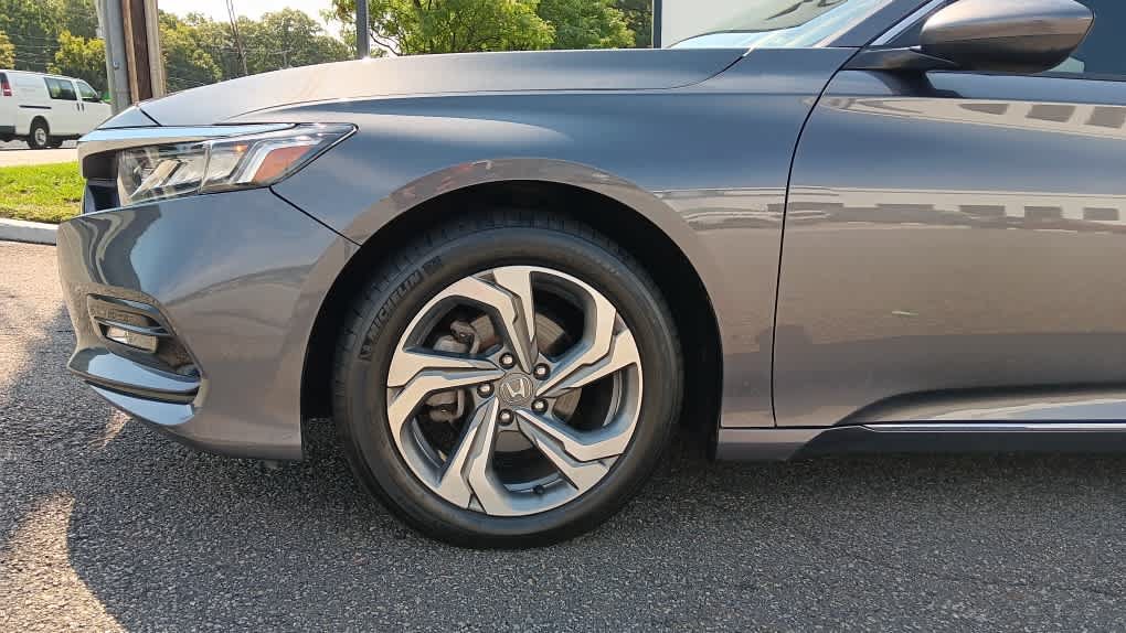 Used 2020 Honda Accord EX image 10