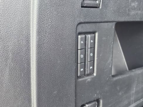 Certified 2021 Ford Expedition Limited image 33