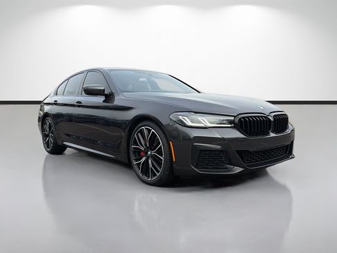 Used 2023 BMW 530i w/ M Sport Package RWD image 1