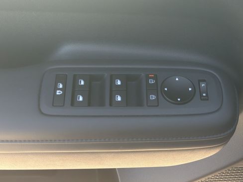 Used 2026 Hyundai Santa Fe SEL FWD image 14