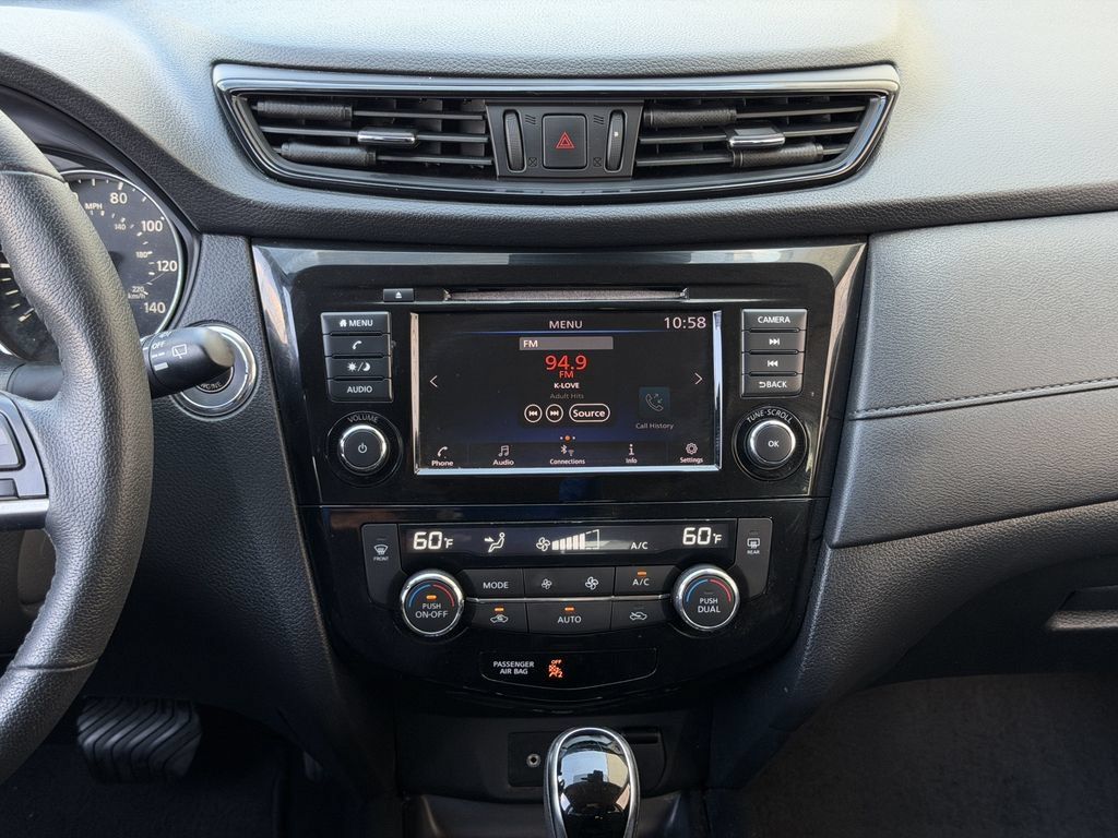 Used 2019 Nissan Rogue SV FWD image 20