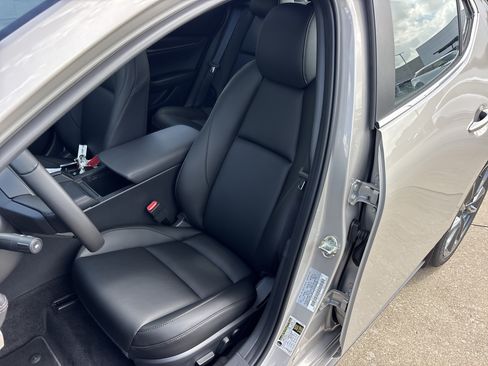 New 2026 MAZDA MAZDA3 s FWD image 19