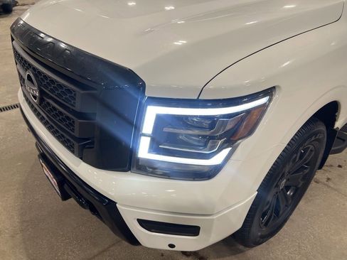 Certified 2024 Nissan Titan SV w/ SV Convenience Package image 26