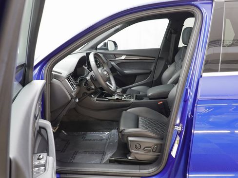 Used 2024 Audi SQ5 Premium Plus image 6
