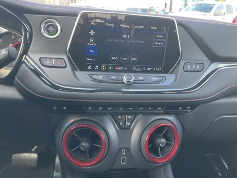 Used 2021 Chevrolet Blazer RS w/ Enhanced Convenience Package image 22