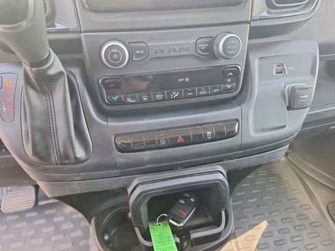 Used 2025 RAM ProMaster 2500 w/ U-Haul Equipment Group FWD image 22
