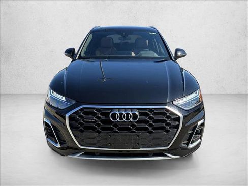 Used 2023 Audi Q5 2.0T Premium Plus w/ Premium Plus Package AWD/4WD image 2