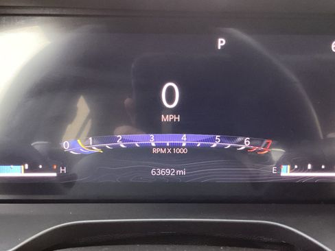 Used 2022 Jeep Grand Cherokee Limited image 3