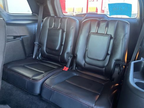 Used 2018 Ford Explorer Sport image 18