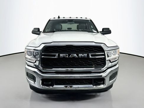 Used 2022 RAM 2500 Tradesman w/ Chrome Appearance Group AWD/4WD image 2