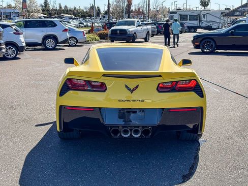 Used 2016 Chevrolet Corvette Stingray Coupe image 3