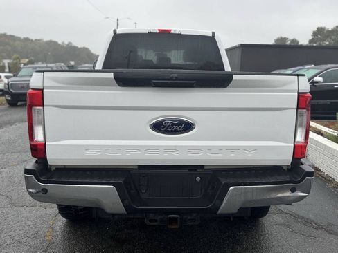 Used 2018 Ford F250 XLT w/ XLT Value Package AWD/4WD image 8