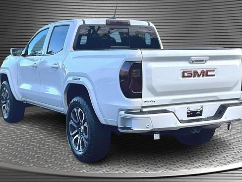 Used 2024 GMC Canyon AT4 w/ Canyon Safety Plus Package image 4