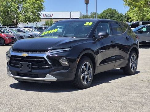 Used 2024 Chevrolet Blazer LT w/ LPO, Floor Liner Package FWD image 2