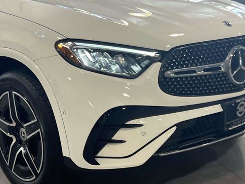 Used 2025 Mercedes-Benz GLC 350e 4MATIC image 7