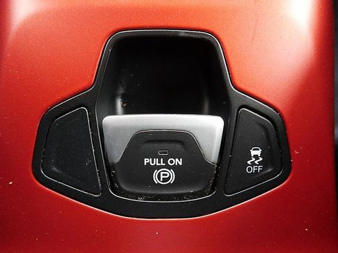 Used 2018 Jeep Renegade Trailhawk w/ Cold Weather Group II image 43