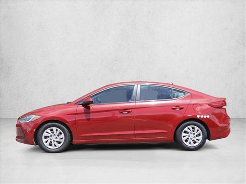 Used 2017 Hyundai Elantra SE FWD image 8