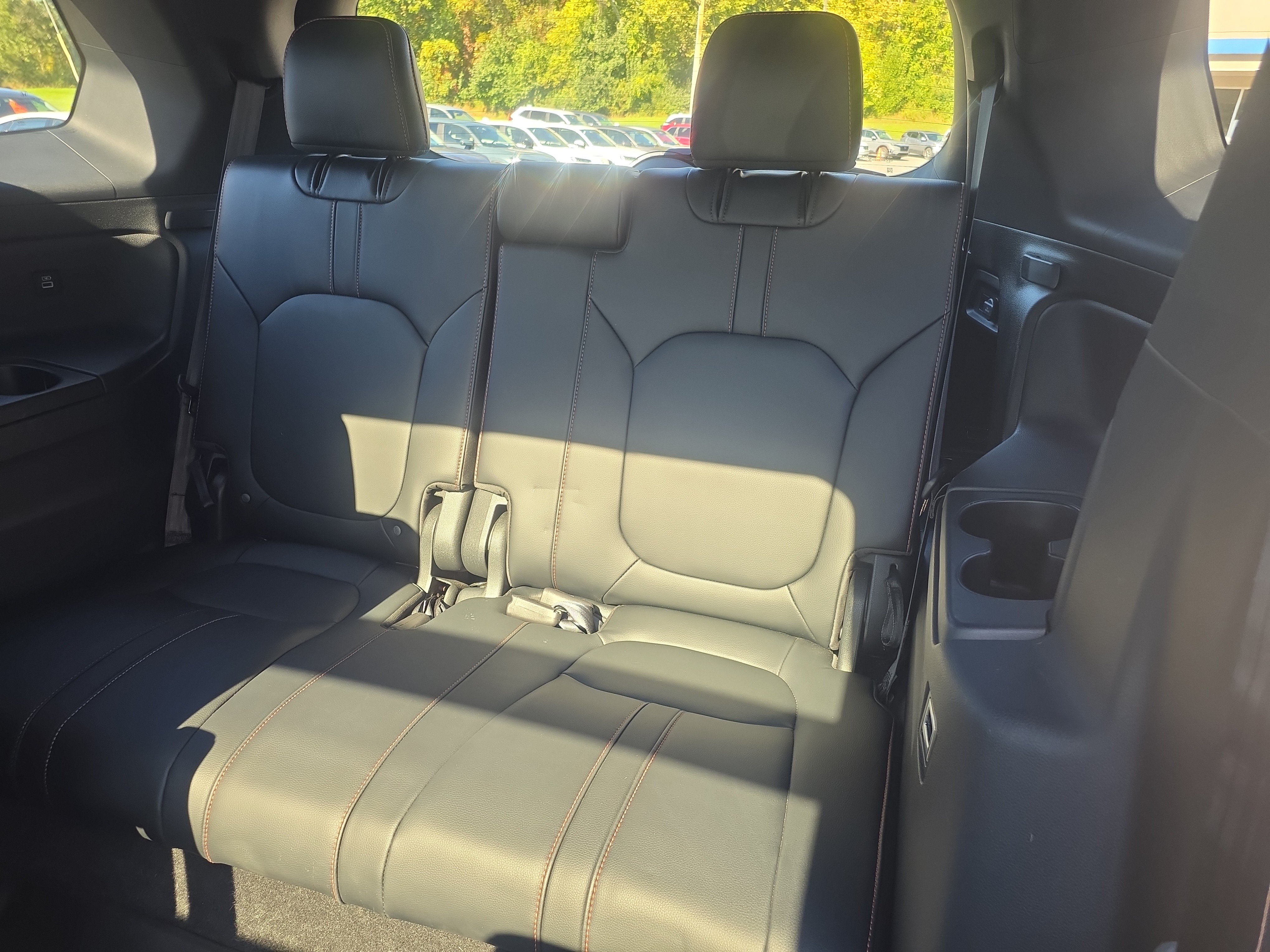 Used 2023 Honda Pilot TrailSport image 22