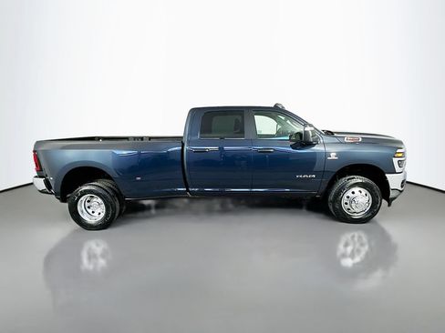 New 2026 RAM 3500 Big Horn AWD/4WD image 8