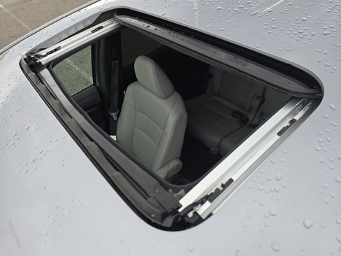 Used 2023 Honda Passport EX-L image 4