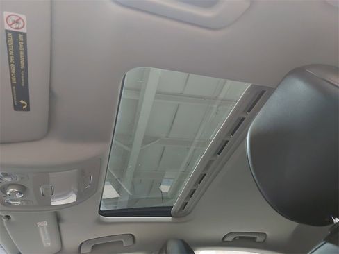 Used 2015 Audi A4 2.0T Premium Plus w/ Technology Package image 29