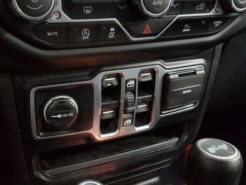 Used 2021 Jeep Wrangler Unlimited Sport AWD/4WD image 28