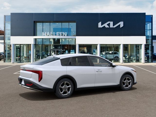 New 2026 Kia K4 FWD image 6